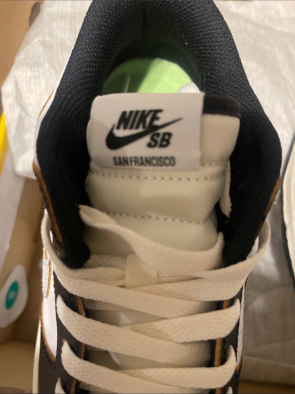 New Nike Mens, SB Dunk low HUF San Francisco, Keith Forever, size 7, White/Black - Picture 8 of 9
